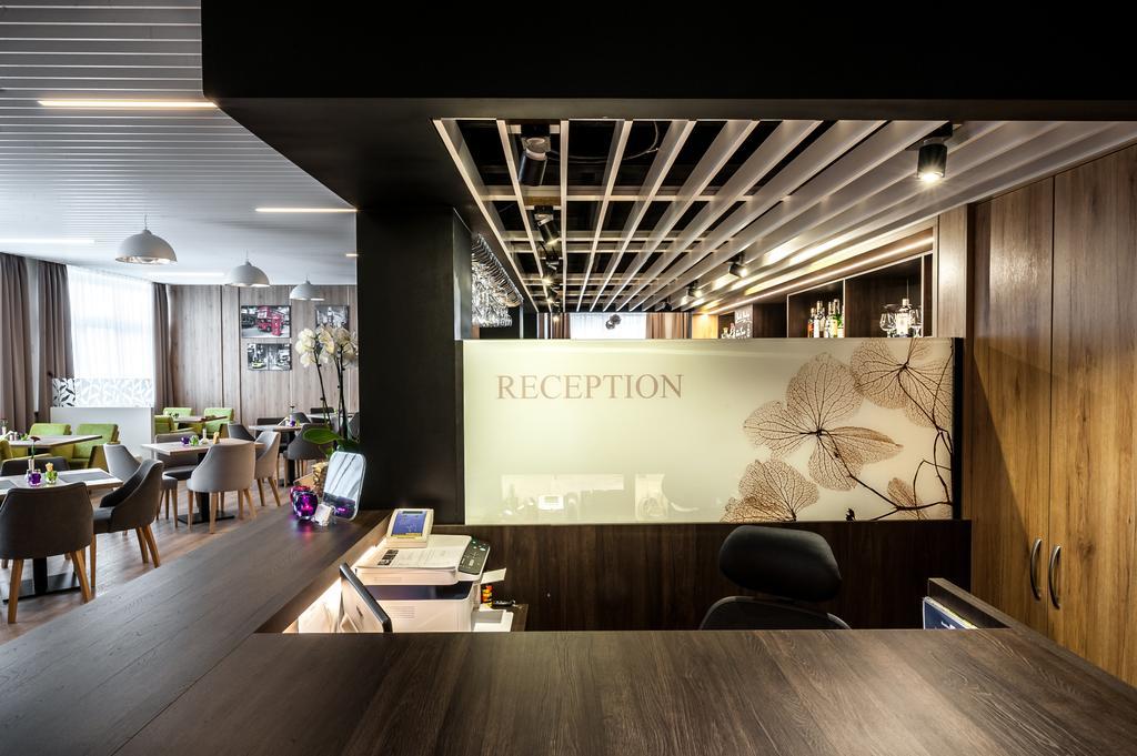 Privilege - Empire Hotels Group コシツェ エクステリア 写真