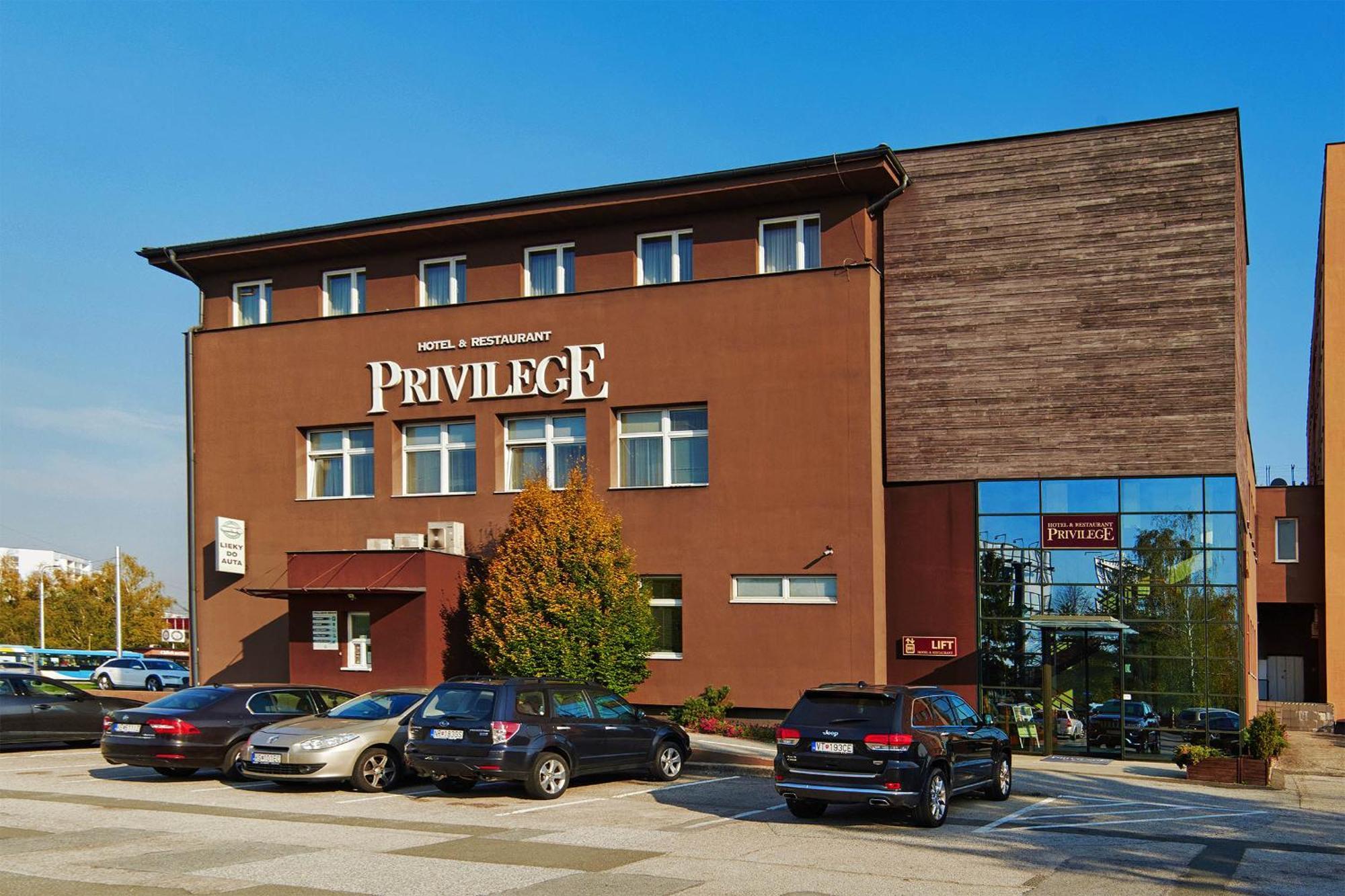 Privilege - Empire Hotels Group コシツェ エクステリア 写真