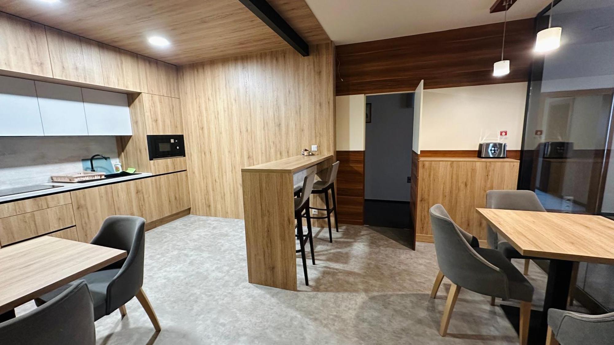 Privilege - Empire Hotels Group コシツェ エクステリア 写真