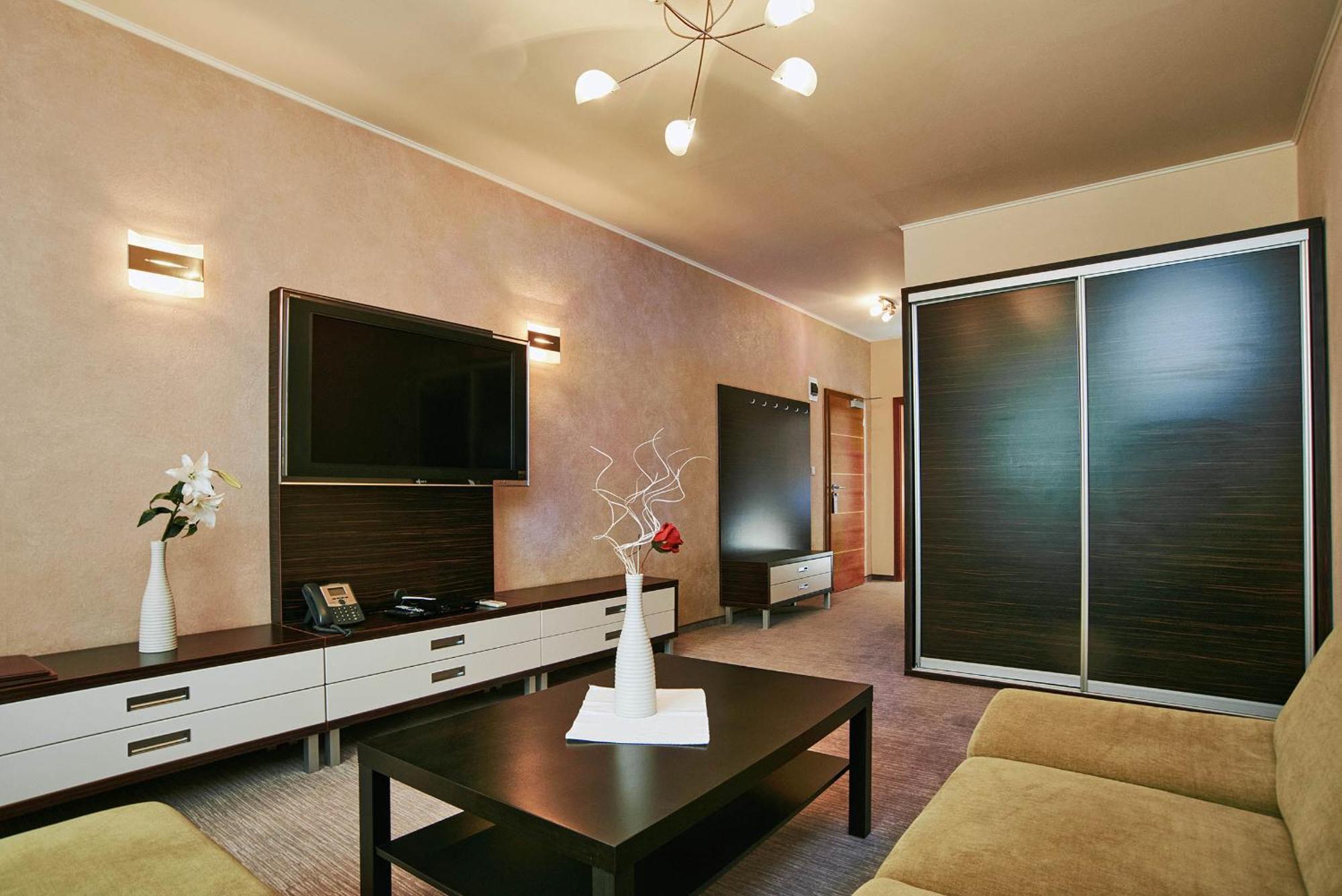 Privilege - Empire Hotels Group コシツェ エクステリア 写真